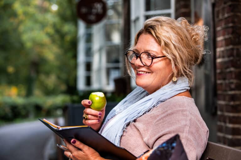 Portretfoto van Monique van Erve – Schölgens MA