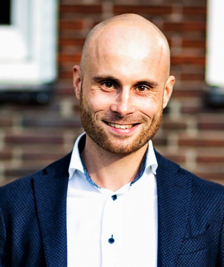 Portretfoto van dr. Tom Peeters